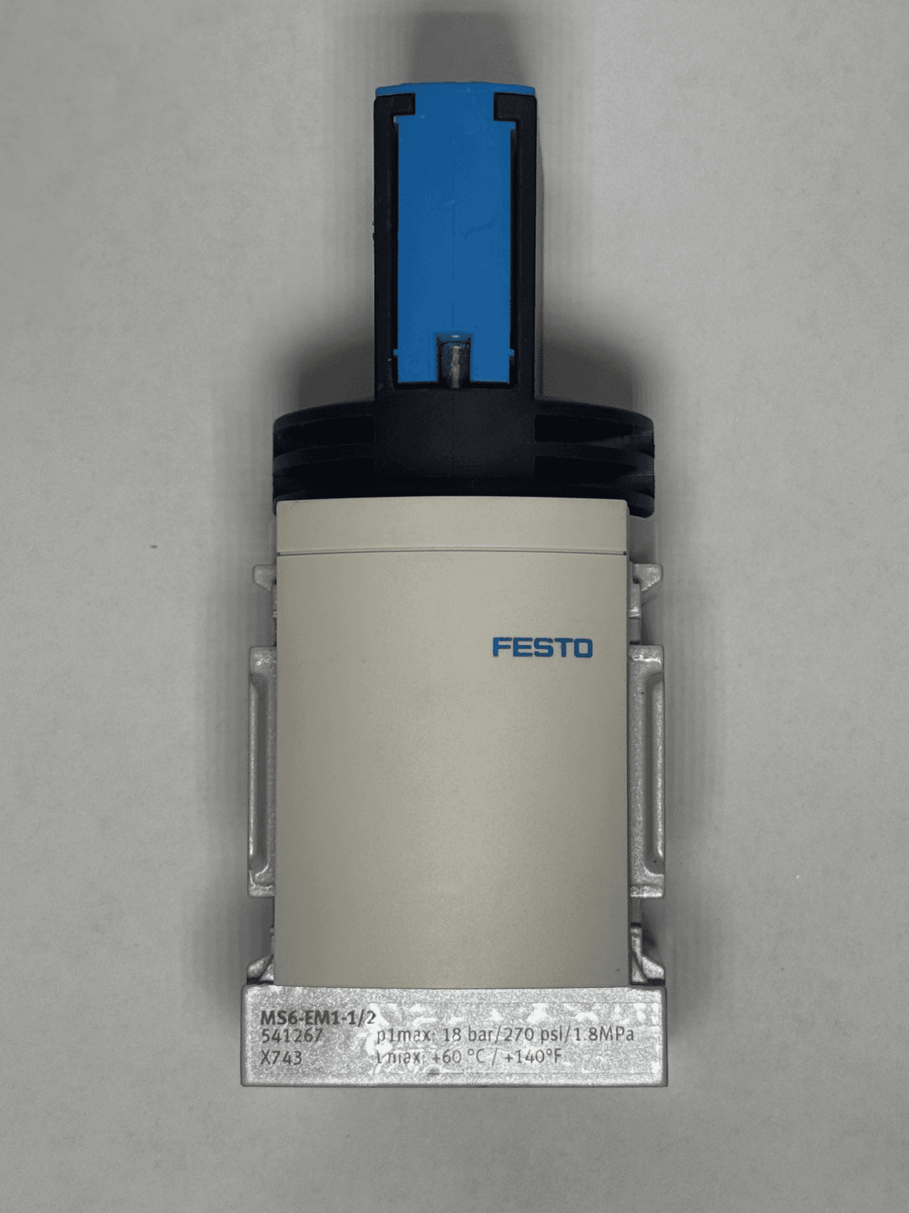 MS6-EM1-1/2 — vista superior con etiqueta SKU Festo, AZ Control Monterrey